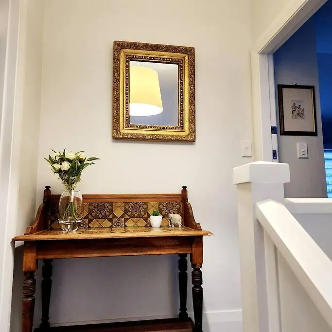 Dom wakacyjny Home With Hot Tub, Heated Pool & Tennis Court Wellington